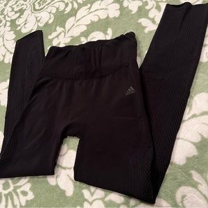 Adidas Black leggings / athletic tights size small